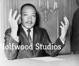 Martin Luther King Jr. Candid Photo during Conversation B&amp;W 8x10 Photo - $8.70