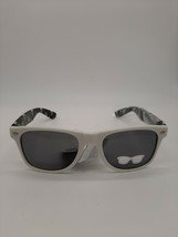 High Quality Sunglasses UV400 100% Protection Black/White Skull Print Su... - $14.03