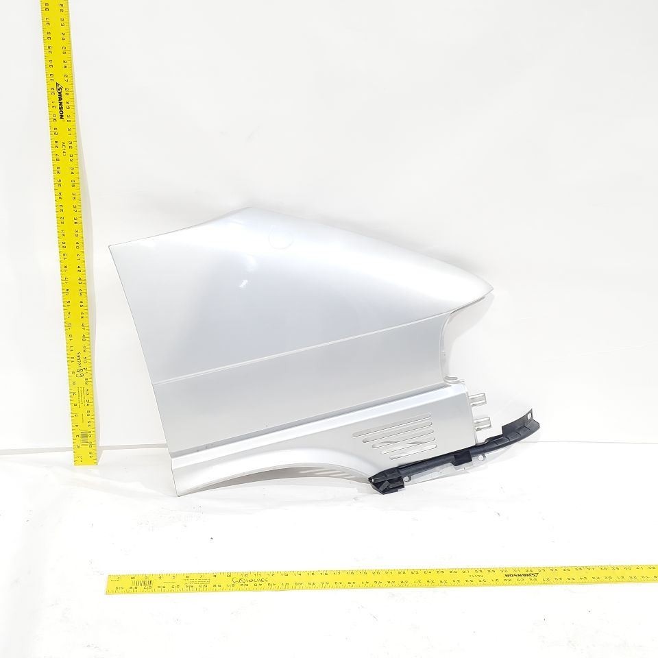 2002 2003 Volkswagen Eurovan OEM Silver Fender Right Small Dent  - $185.63