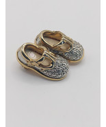 Vintage Baby Shoes Brooch Gold Tone With Diamante Embellishment - $554.74 MXN