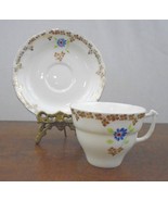 Old Royal Bone China England Tea Cup and Saucer Gold Gild Leaves Border - $257.75 MXN