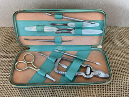 Griffon Vtg 50s Germany Mint Green Leather Case Nail Grooming Kit Manicure Set - £14.06 GBP