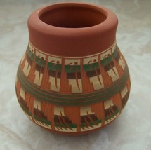 Signed Manuel Yellowhair Navajo Art Pottery Clay Vase Pot #605 845 - £22.60 GBP