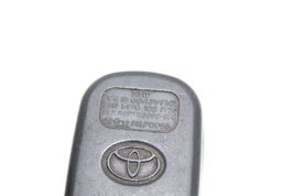 03-08 TOYOTA MATRIX KEY FOB Q3432 image 11