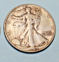 1942-P Walking Liberty Half Dollar Circulated 90% Silver - £12.71 GBP