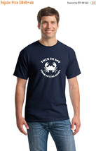 ON SALE Crab t-shirt-Crab eating t-shirt-Unisex t-shirt-tropical t-shirt-crab sh - £12.18 GBP