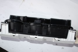 2009-2014 TOYOTA MATRIX GAUGE CLUSTER INSTRUMENT PANEL  R1767 image 9