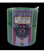 Yankee Candle Christmas Wreath Candle Pillar Short Green Christmas NEW 2... - €18,77 EUR