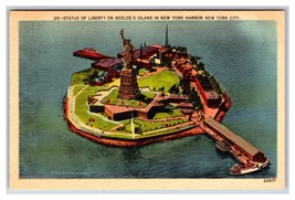 Statue of Liberty Aerial View New York City NY NYC UNP Unused Linen Postcard W9 - £1.53 GBP