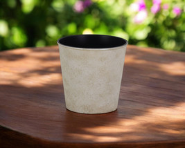 5&quot; Cream Recycled Plastic Indoor Outdoor Round Pot Planter - $82.30 CAD