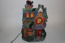 Department 56 &quot;Haunted House&quot; With Fiber Optic Lighting 2003 *RETIRED* W... - $29.69