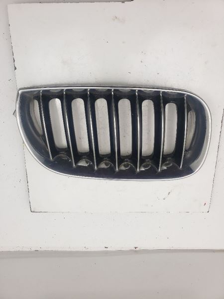 Passenger Grille Upper Bumper Mounted Fits 04-06 BMW X3 759646 - $46.73