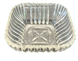 Vintage Clear Glass Decorative Serving Bowl Candy Dish 6.25 Inch Across - £15.02 GBP