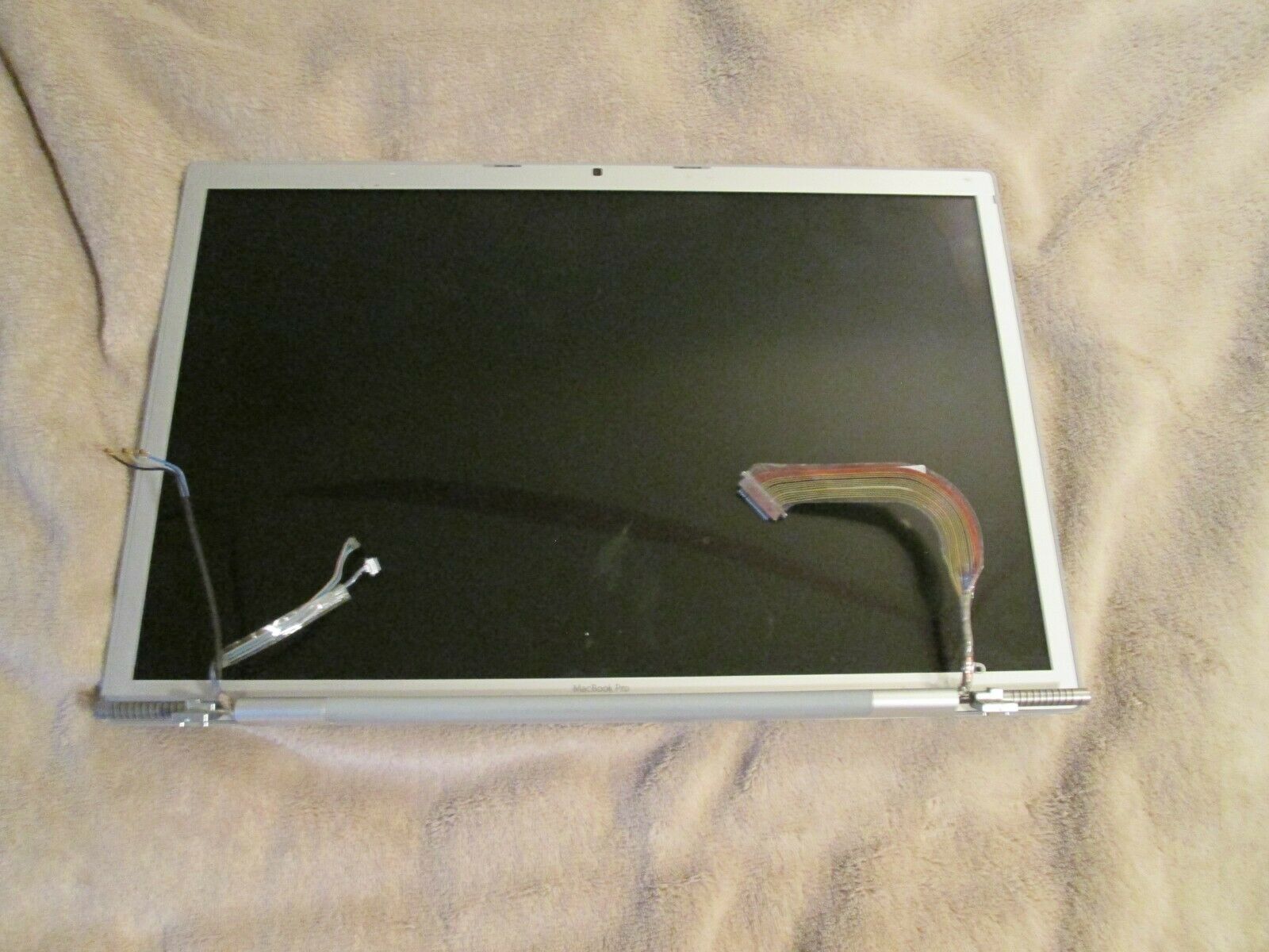 Apple MacBook Pro A1212 17" Complete LCD Screen Assembly Cracked Screen As Is - $29.99