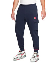 Nike Men&#39;s Just Do It Fleece Cargo Joggers in Obsidian/Berry-Medium DD62... - £35.25 GBP