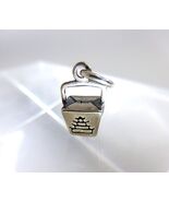 Sterling Silver Chinese Food Box Pendant - €12,22 EUR