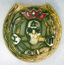 Vintage DELTA SIGMA PI Business Fraternity Gold Toned Skull Purple Stone Eye PIN - £29.27 GBP