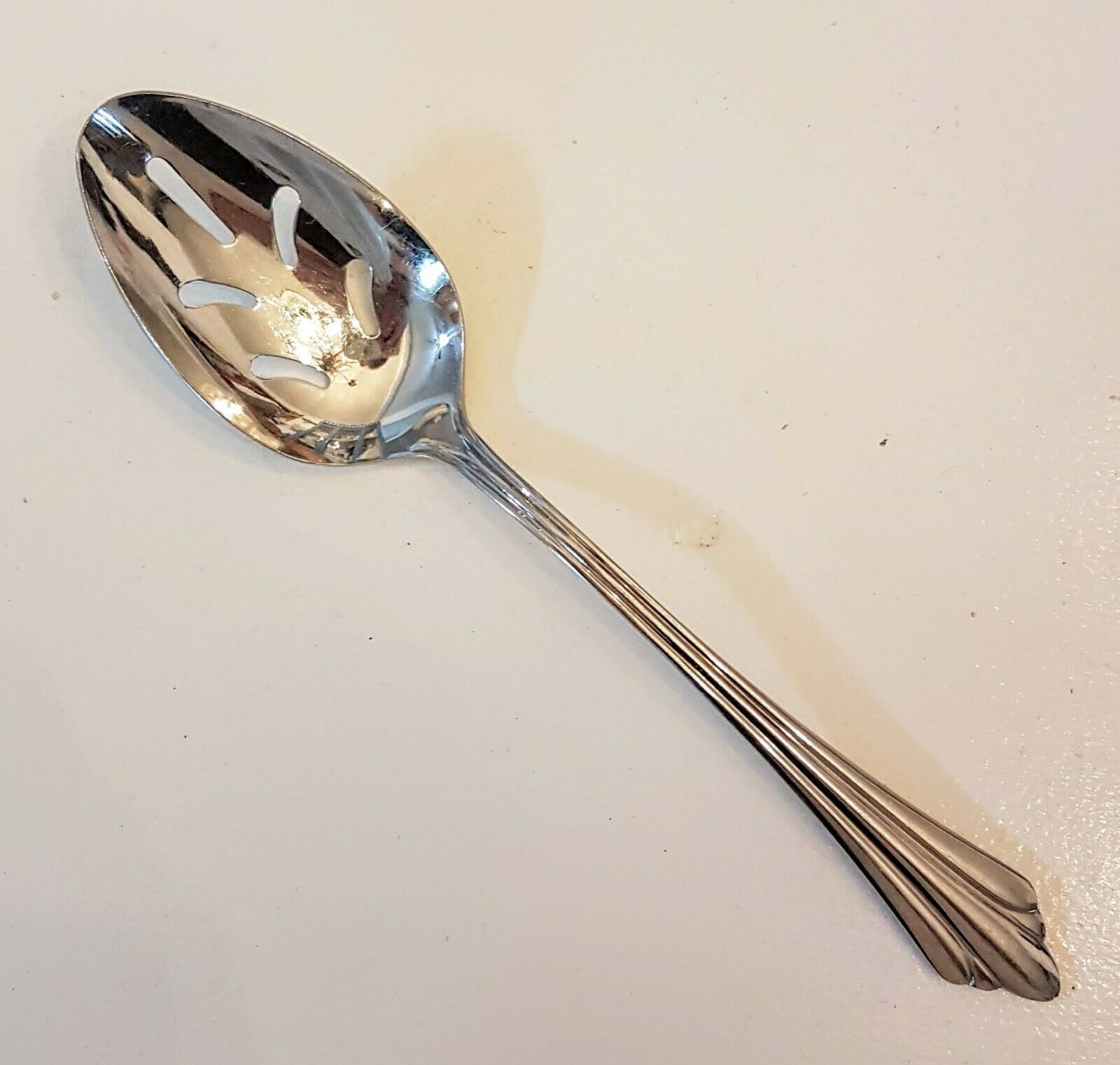 Reed &amp; Barton SARAJEVO Select Pierced Serving Spoon Stainless Ribbed Handle - $7.84