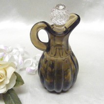 1457 Antique Burnt Honey Imperial No.1503 Pleated Panel Cruet - $15.50