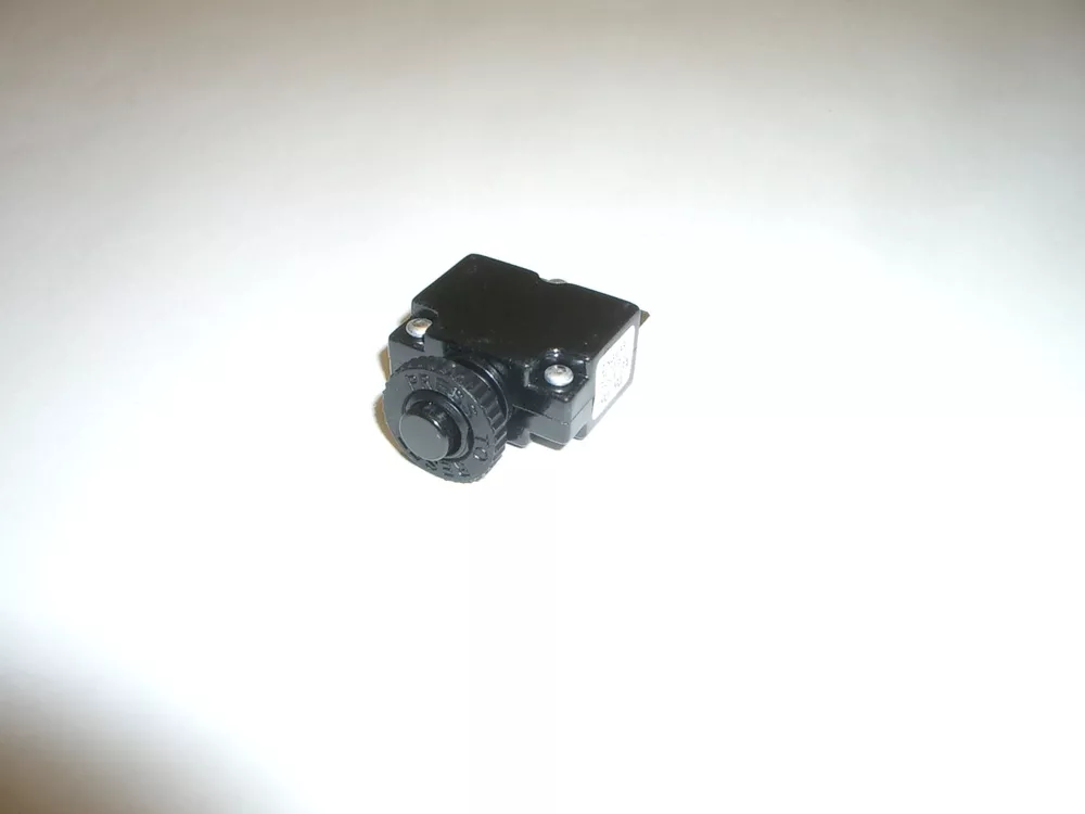 30-6015 PUSH BUTTON CIRCUIT BREAKER 15AMP - $20.81