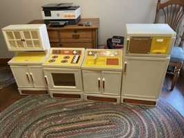 Rare Vtg Little Tikes Kitchen Refigerator Pantry Stove/sink lot Set for Playfood - £474.77 GBP