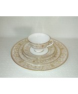 Royal Doulton SOVEREIGN Bone China 5 Pc Place Setting H4973 ~ Multiple A... - £35.77 GBP