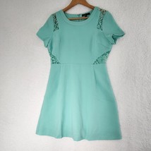 Women&#39;s Dress Lace Sides Mint Green Large - £12.62 GBP