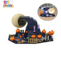 Dark Night Scene Model Pumpkin Haunted House from Before Christmas Building Toys - £19.80 GBP