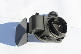 2004-07 BMW 530i GAS DOOR ASSY WITH CAP R1558 image 10