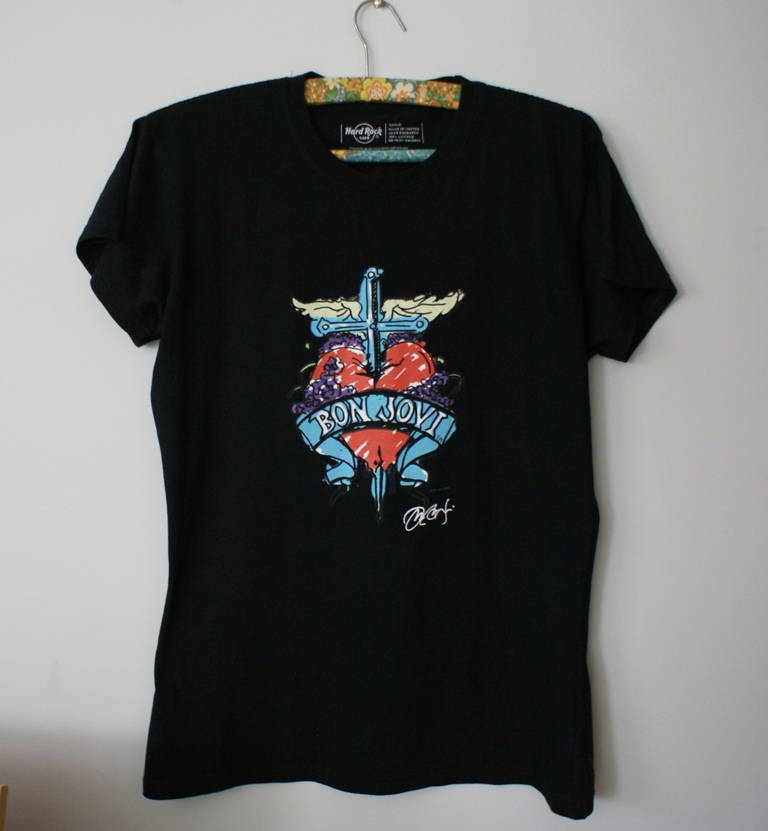 Bon Jovi One Wild Night T-shirt, Bon Jovi Hard Rock Cafe t-shirt, Limited Editio - $55.00