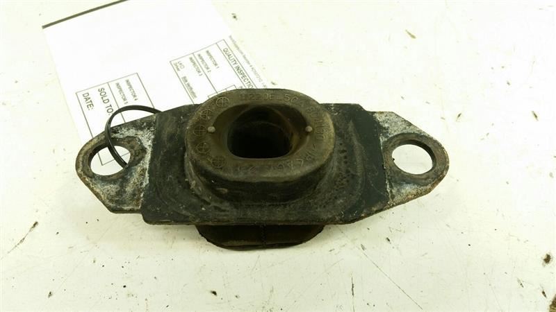 2008 Nissan Versa Engine Motor Mount Left Driver 2007 2009 2010 2011 - $29.94