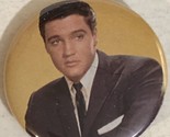 Elvis Presley In Suit Pinback Button J4 - $7.91