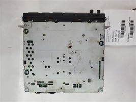 Audio Equipment Radio Receiver Am-fm-stereo-cassette-cd Fits 02 MAGENTIS... - $1,879.77 MXN