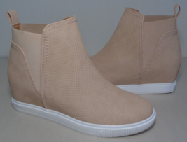 DV Dolce Vita Size 10 M KIMBER Blush Wedge Sneakers Boots New Women&#39;s Shoes - $107.91