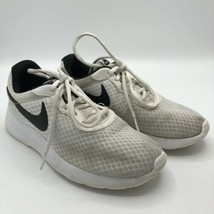 Nike Tanjun 812655-100 White Black Running Shoes Sneakers Low Tennis 6.5 Womens - £19.53 GBP