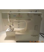 Kenmore Sewing Machine Model 385.12714090 with Foot pedal - £56.33 GBP