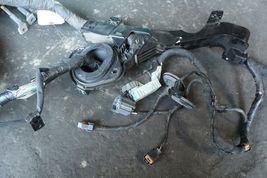 2009-2011 HYUNDAI GENESIS 3.8L ENGINE BAY WIRING HARNESS & FUSE BOX RELAY  C126 image 4