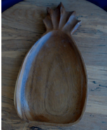 Vintage 12&quot; pineapple Hand Carved Wood tray- Monkey Pod - Natural Finish - $323.01 MXN