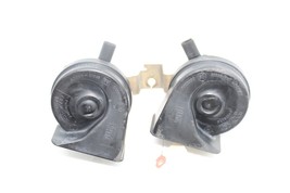 00-06 BMW X5 E53 HORNS HIGH & LOW TONE HORN PAIR E6075 image 8