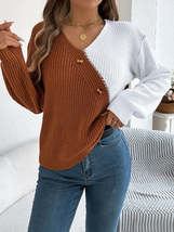 Two-Tone V-Neck Long Sleeve Sweater - $44.00