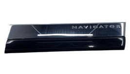 2008 Lincoln Navigator RH Passenger Front Rocker Moulding Black &amp; Chrome... - $128.65