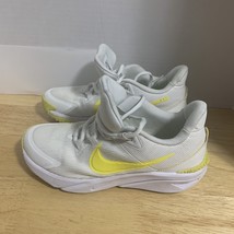 Nike Kid&#39;s Star Runner 4 GS Summit White Opti Yellow Sneakers DX7615 101... - $489.64 MXN