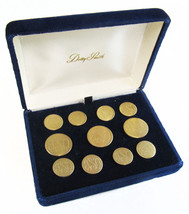 Vintage Dotty Smith Fancy Initialed &quot;JSD&quot; Buttons - New In Box Button Set - £39.10 GBP
