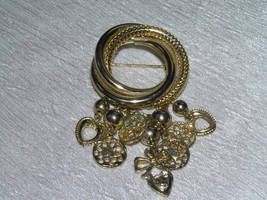 Vintage Tubular Goldtone Interlocking Circles with Flower Medallion Heart &amp; Bead - £6.88 GBP