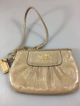 Coach Beige Patent Leather Pleated Shimmery Wristlet Hang Tag Lavender Lining - £21.91 GBP