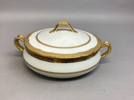 Haviland Limoges Round Covered Vegetable Dish W/ Gold Trim - # 32681 - $47.40 CAD