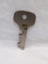 Vintage Unmarked Silver Key 1 5/8&quot; - $126.94 MXN