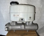 Brake Master Cylinder w Reservoir GM OEM  19420962 - £34.38 GBP