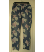 Hue Hibiscus Denim HR Slimmer Medium wash Size Small Style U22494H - $13.81