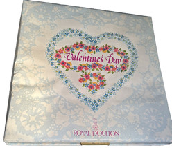 ROYAL DOULTON VALENTINES DAY PLATE 1976 Beautifully Boxed! - $11.88